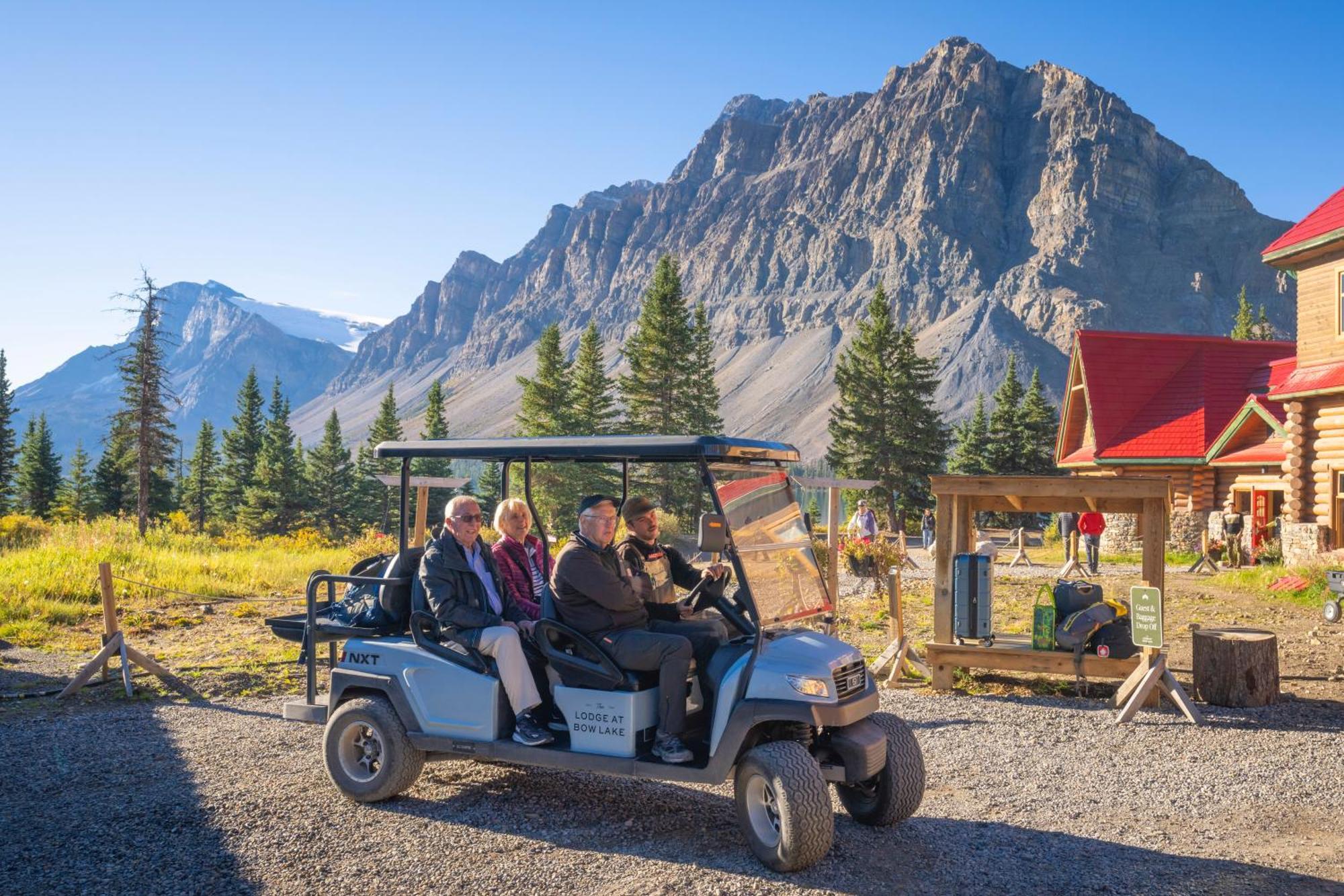The Lodge At Bow Lake Lake Louise Buitenkant foto